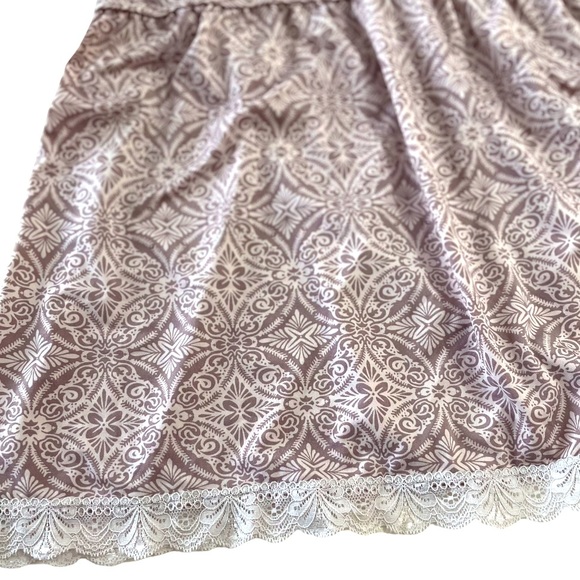 Y2K Lace Trim Cami Top - Picture 6 of 10